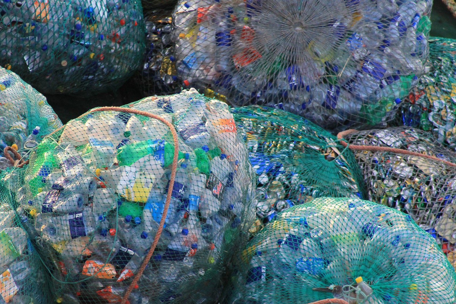 5 ways to reduce plastic at your Hive Home