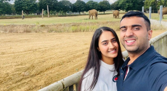 Young professionals enjoying outdoor weekend leisure and exploring Oxfordshire attractions
