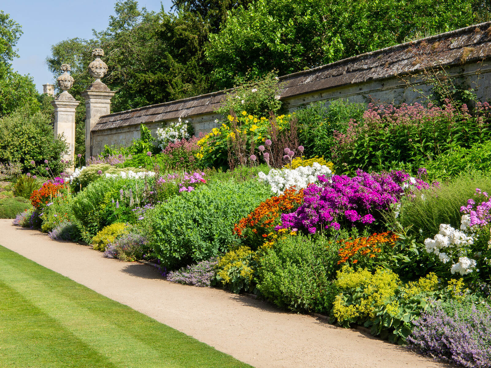 Escaping the Oxford Surcharge: Finding a Better Room in Oxford