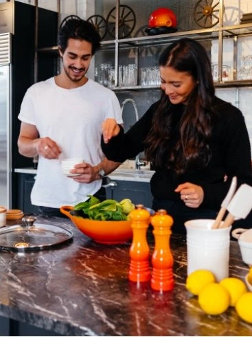 Community Meets Privacy: The New Standard for Rooms to Let for Couples