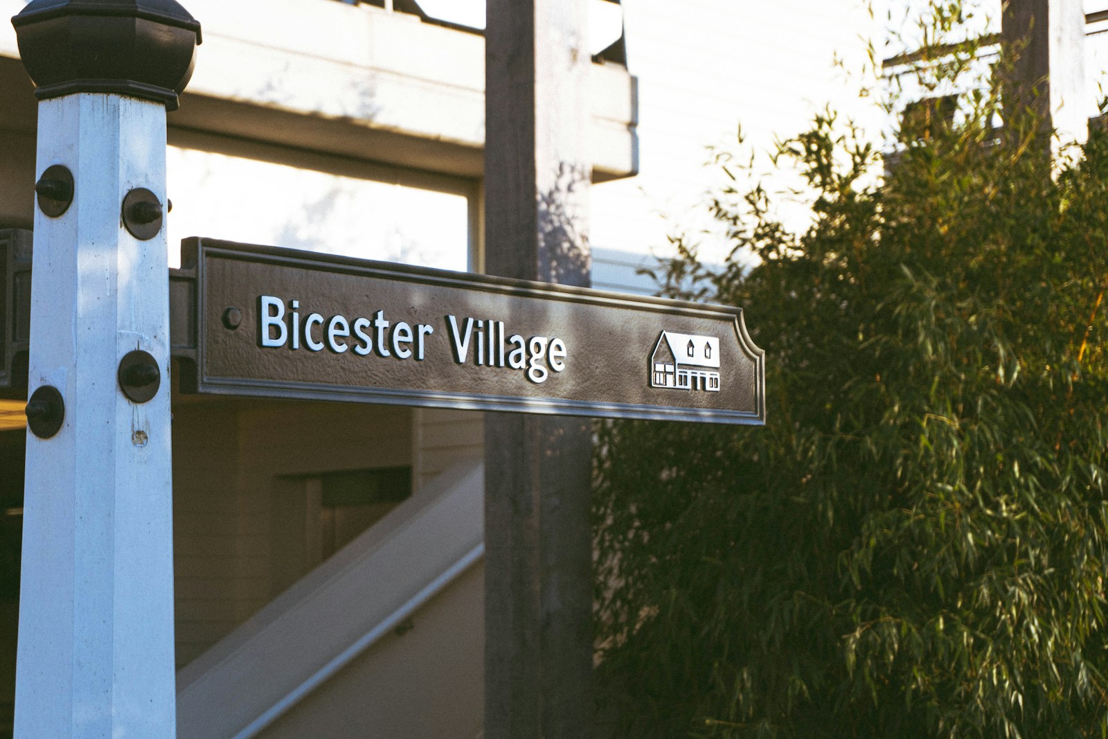 Bicester Village retail and shopping parking destination