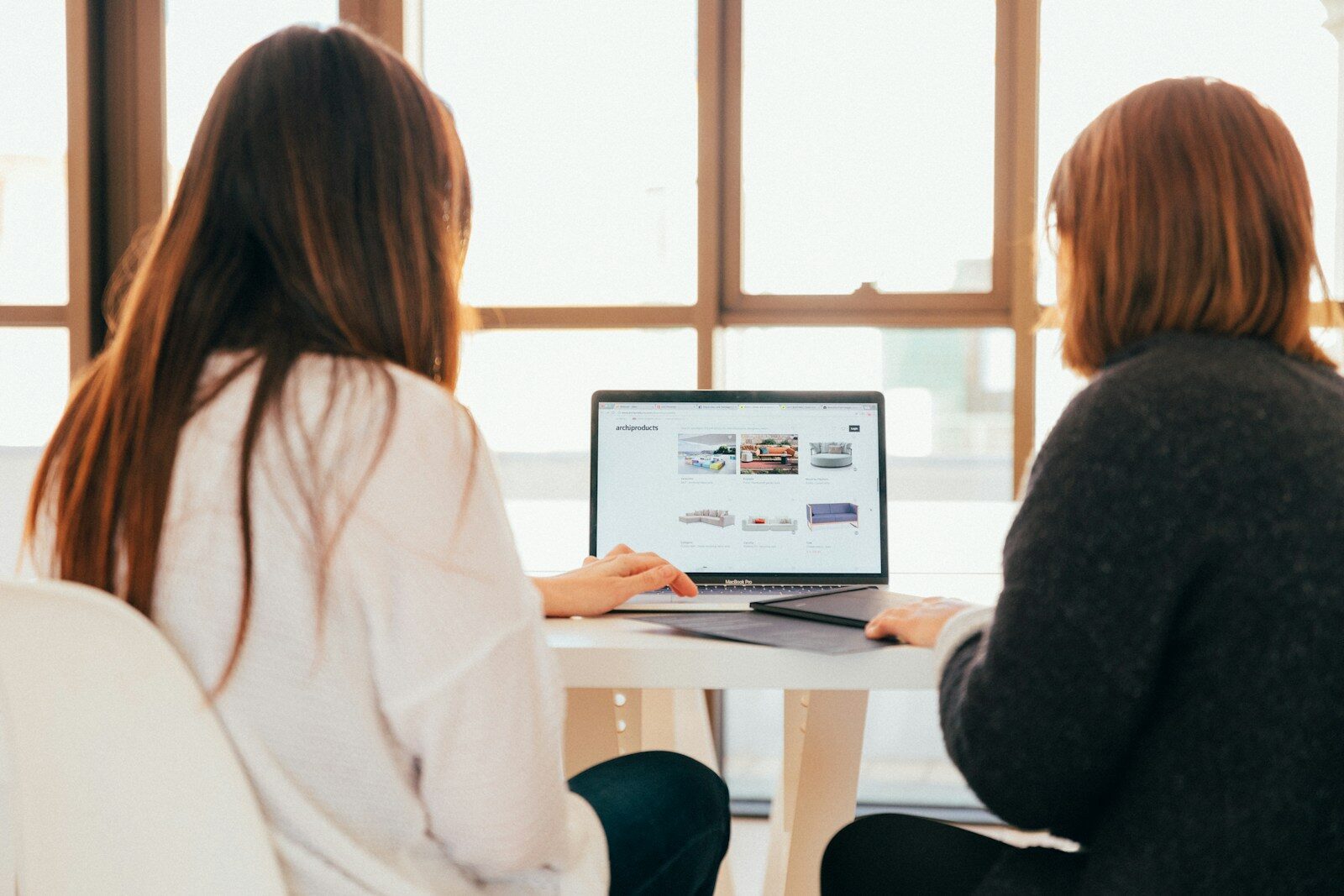 Young professionals and remote workers planning commute and hybrid work schedules
